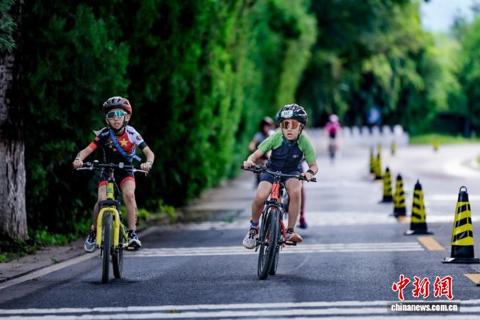 昌平区永乐青年体育大本营举行成长勋章小铁人