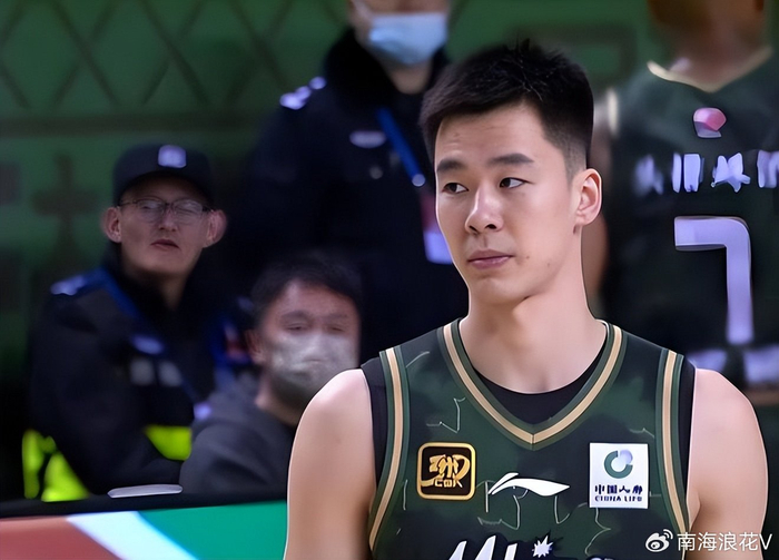 同曦队内讧爆发 两大主力冲突致惨败