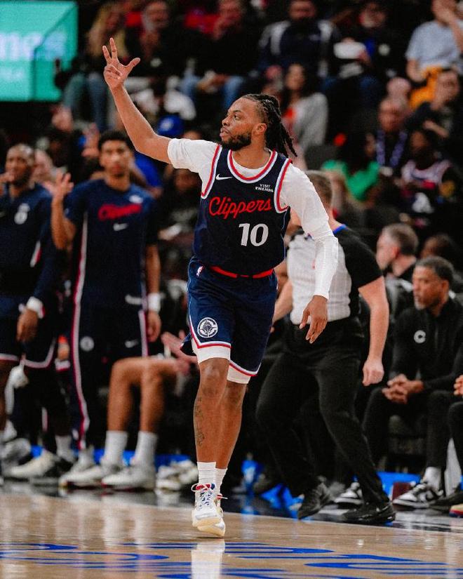 快船三巨头合砍74分横扫猛龙刷新纪录