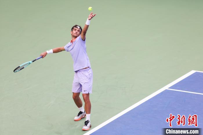 穆塞蒂力克低排名黑马卡奇马佐夫挺进ATP成都赛