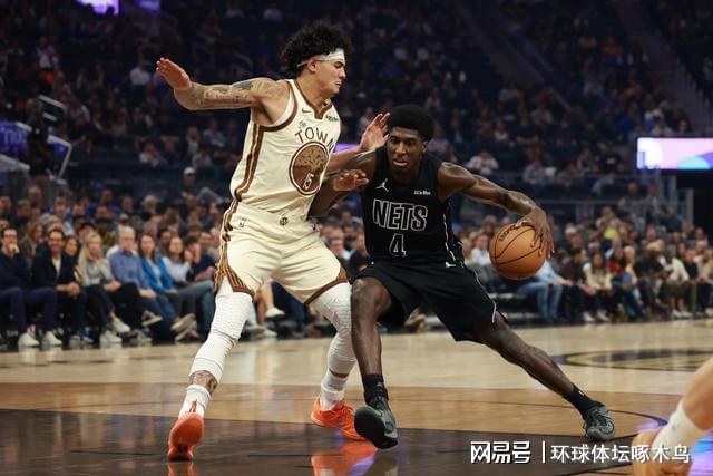 金州勇士客场逆转布鲁克林篮网，吉-桑托斯爆发