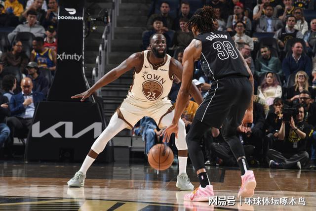 金州勇士客场逆转布鲁克林篮网，吉-桑托斯爆发