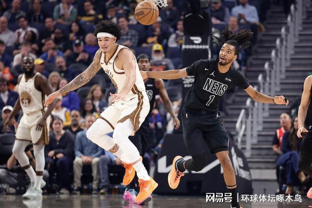 金州勇士客场逆转布鲁克林篮网，吉-桑托斯爆发
